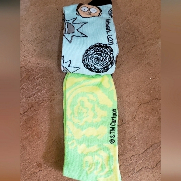 𝅺rick and Morty Crew Socks New 2 Pair Included - Picture 4 of 7